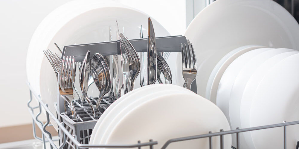 Richtiges Reinigen einer Geschirrspülmaschine Richtiges Reinigen einer Geschirrspülmaschine