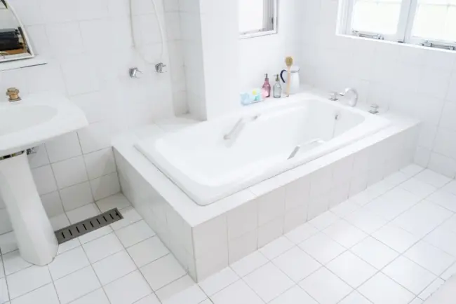 Schimmel im Badezimmer Schimmel im Badezimmer