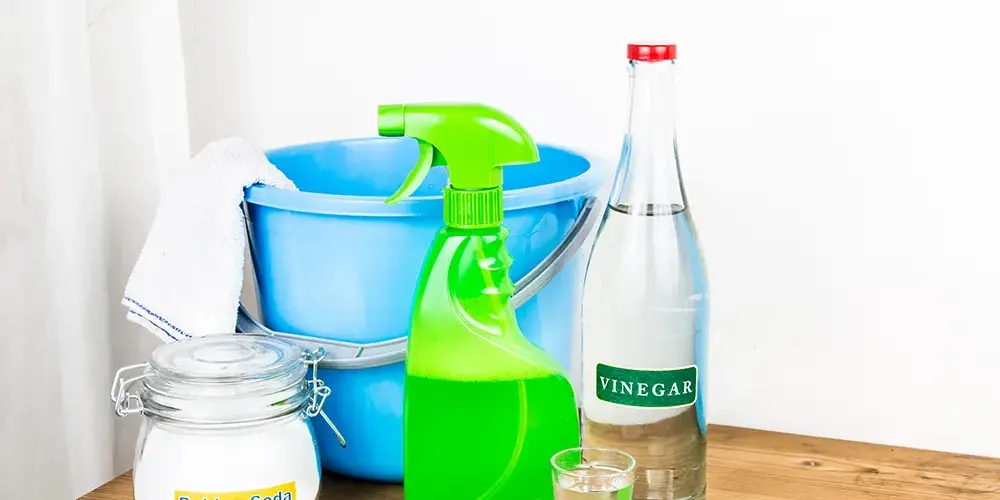 Natürliche Mischung für eine effektive Hausreinigung